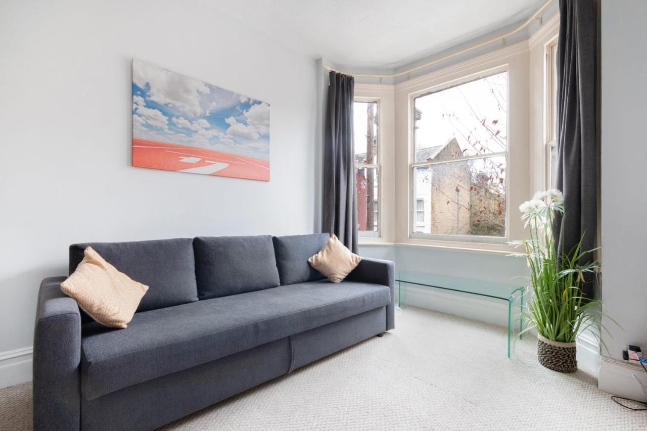 1 Bed Clapham Junction Apartment ลอนดอน ภายนอก รูปภาพ